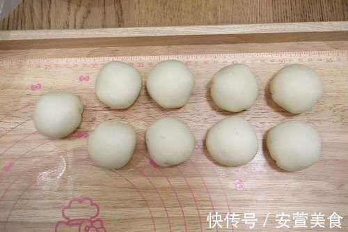 快过年了，教你用1块面做3种酥皮点心，菊花酥桃花酥漂亮又好吃