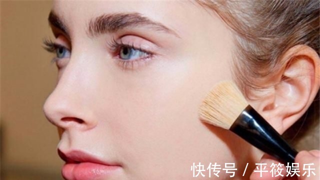 遮瑕 气垫和粉底液区别真有这么大?分不清的女生,难怪浮粉脱妆!