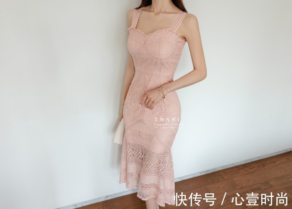 孙允珠|女神孙允珠高清时尚搭配：娇杏甜酒层叠网纱盛夏鱼尾裙