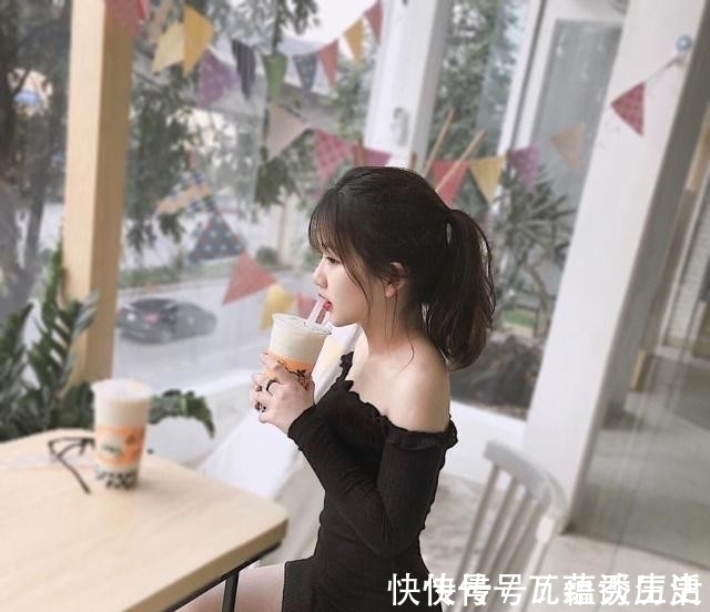 小美|女孩为改变干瘦身材开始健身，两年之后看看她有什么改变？