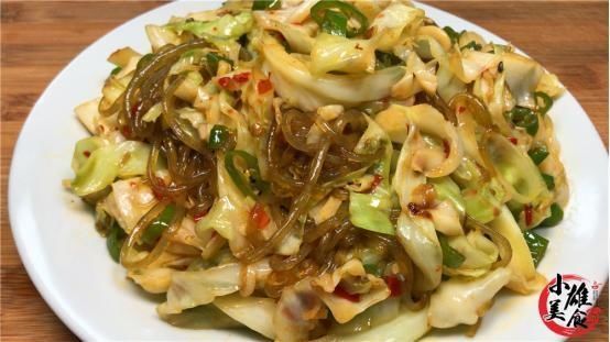 炒包菜时,万万不可直接下锅炒,很多人一直做错了,难怪不好吃