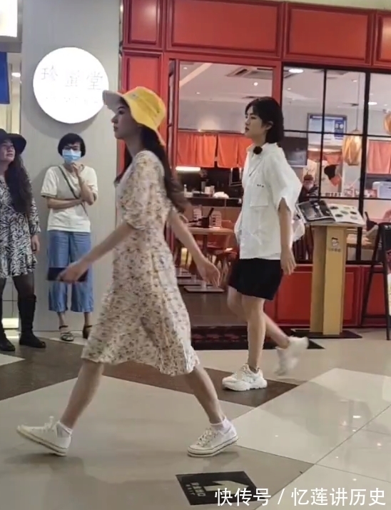 中餐厅5|《中餐厅5》开播倒计时，姚安娜和周也同框，谁是女汉子一目了然
