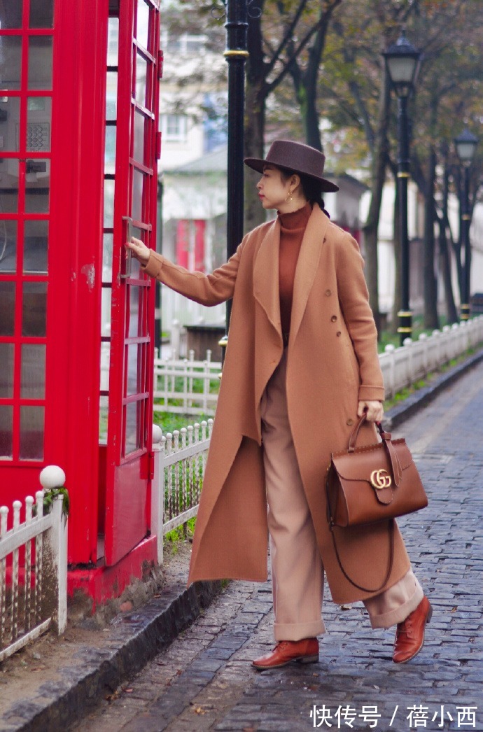 博主|大衣“买精不买多”,跟三木博主学,搭配裤子、半身裙超级显贵