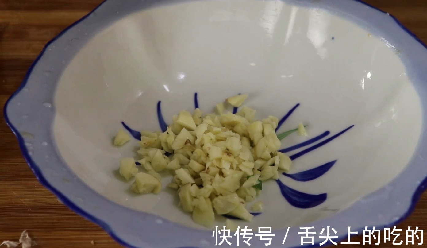 香辣小面|面条要好吃,面条卤是关键,这样做出的面条汤汁,让你连吃三碗
