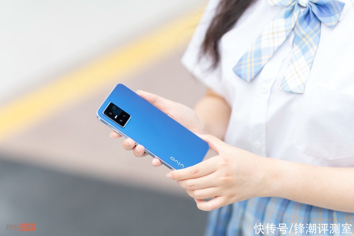 系列|vivo S10 Pro图赏：光致变色，打造专属于你的个性后盖