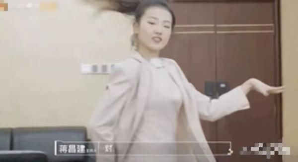 董明珠的“接班人”出現(xiàn)了！這個(gè)22歲的女孩是誰？