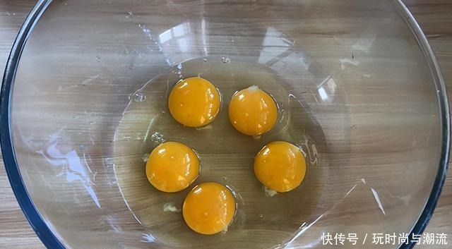 教你做|教你做大米糕,不用烤箱不用揉,蓬松软糯,飘着淡淡的桂花香