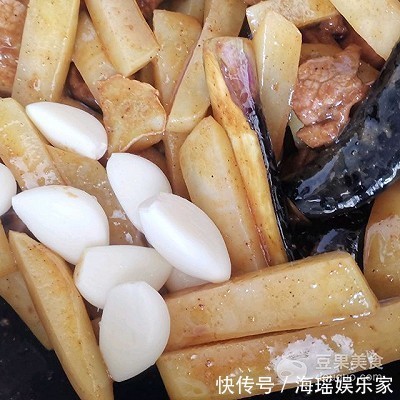 茄子|接地气的土豆焖茄子