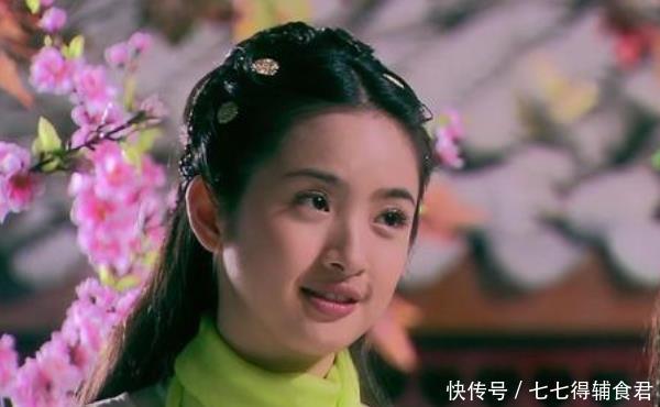 黄蓉差点被裘千仞打死,黄药师为何不报仇?只因裘千仞师傅太牛