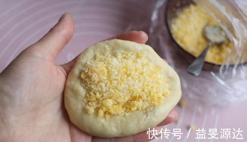 面粉别蒸馒头了,简单一做,比面包松软还好吃,做法一看就会