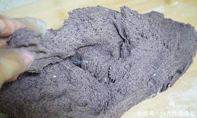 怎么蒸“黑米馒头”,方法其实很简单,一学就会