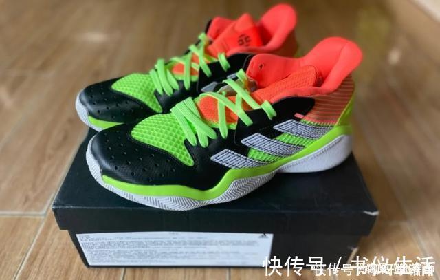 优点 小体重打球该买什么鞋看完这期节目你全都知道了!