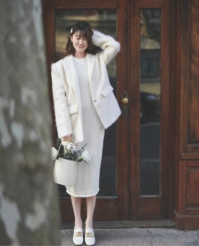 你什么“脸型”，就配什么发型和衣服！自测一下，搭对了美个几倍