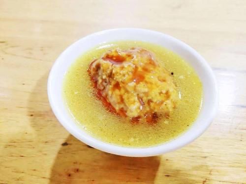 特别|一碗酸菜汤火了二十年，好吃的小菜，来晚就得站着吃