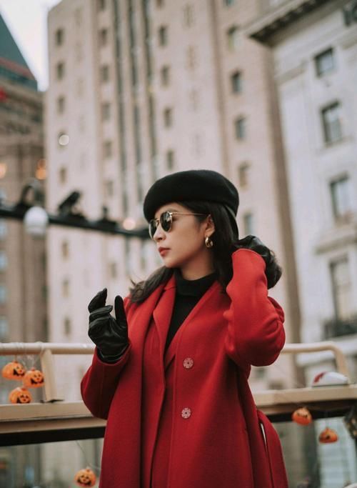 真正有品位的女人，尽量少穿黑裤子！学三木这样穿，时髦又好看