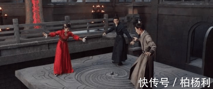 《嘉南传》被网友戏称“穿帮传”,假马穿帮只是开胃菜,质量堪忧