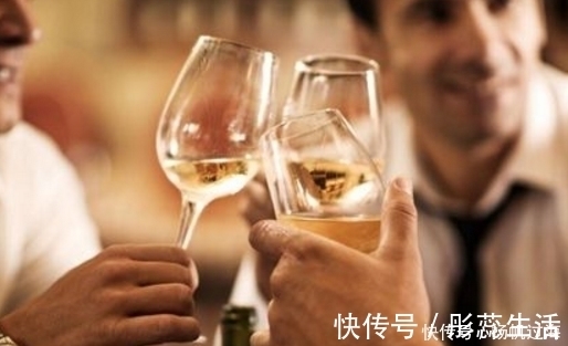 喝酒|若是男性长期不喝酒,身体会怎么样呢?这4大变化或许会找上你!