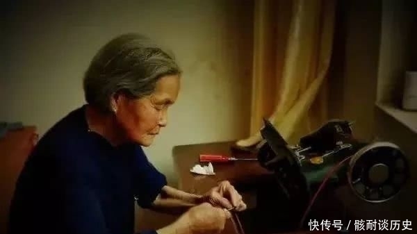 山风小语/母亲的缝纫机