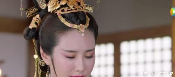 小女|小女花不弃青妍争宠，说出柳青芜的秘密，皇帝将柳青芜打入冷宫！