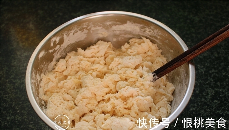 面包|发面饼新做法,低糖又简单,暄软蓬松有嚼劲,比面包还好吃