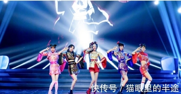 哥哥们|披荆斩棘哥哥们初舞台,和姐姐们完全不同,被区别对待?