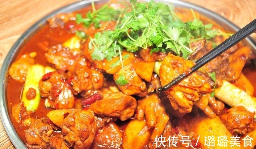 哥哥第一次带女朋友回家,妈妈做四个拿手菜, 准嫂子:明年结婚