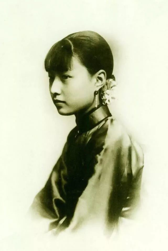 小传|孟小冬小传:与梅兰芳游龙戏凤,被杜月笙明媒正娶的反串“冬皇”