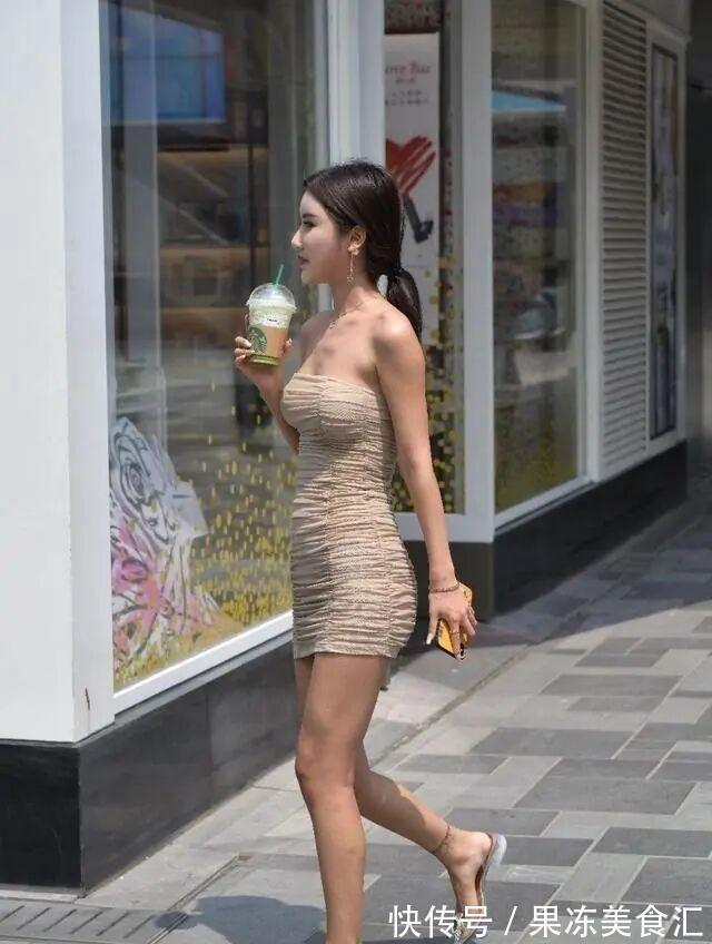 时髦 有“小肚子”又何妨?夏日必备“褶皱裙”,化解烦恼易如反掌!