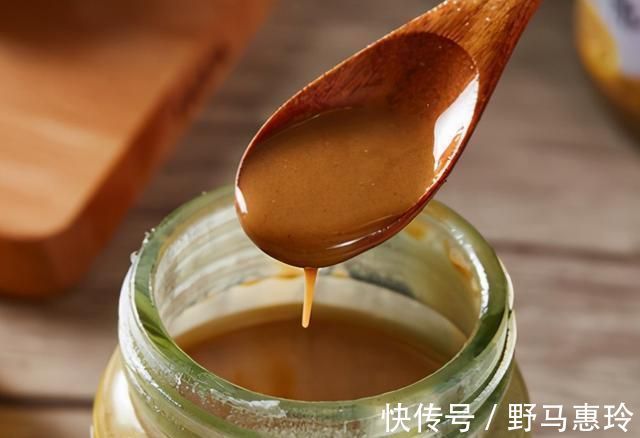 麻酱凉皮|调稀芝麻酱，有人用水有人用油，大厨教我正确做法，顺滑不成坨