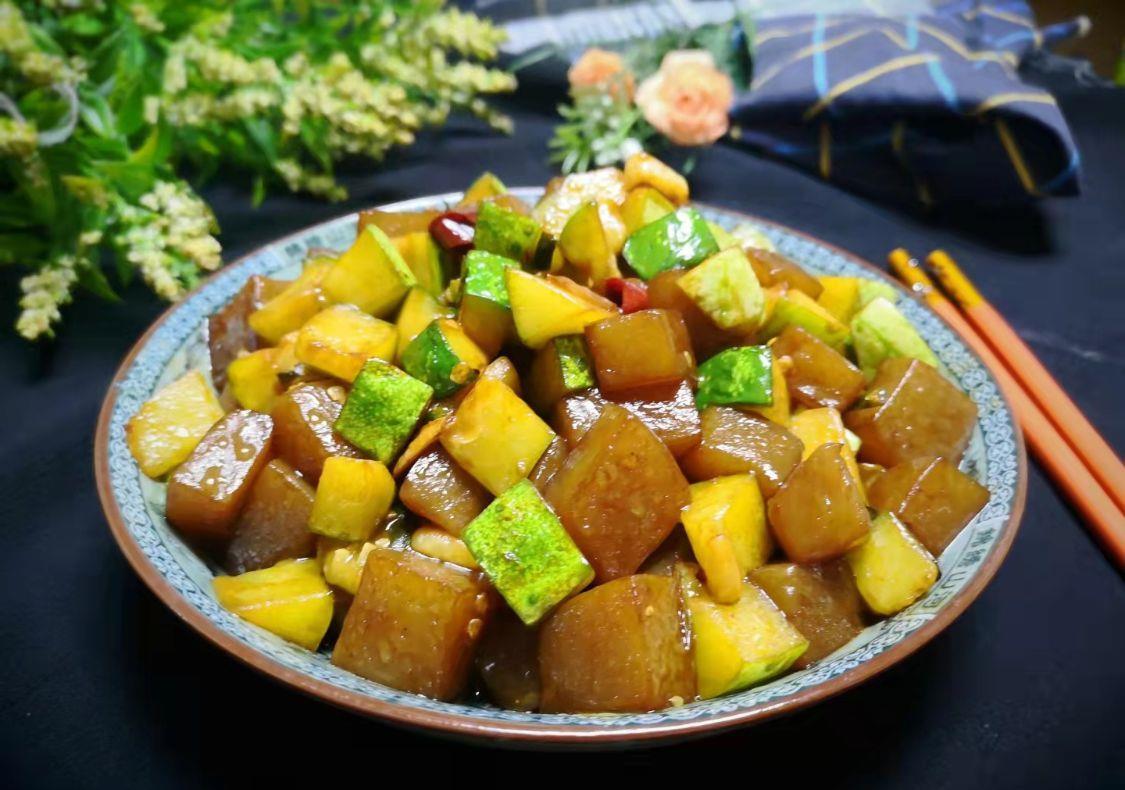 魔芋|这菜是肠道清洁工,一周吃两次给身体做个大扫除,便宜又鲜美!