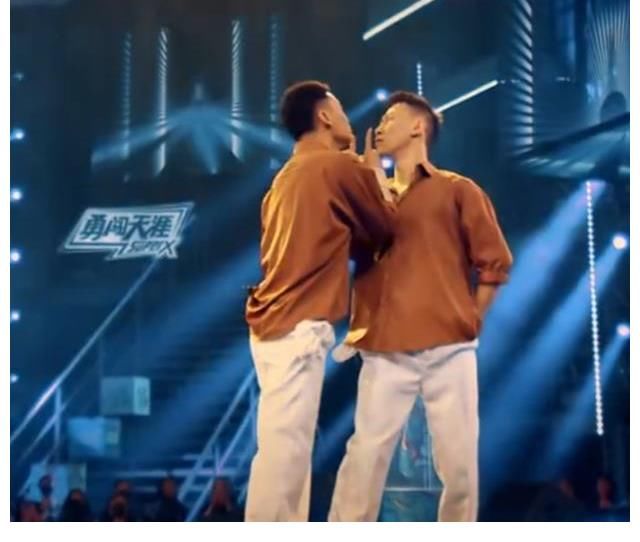 舞蹈|《这！就是街舞4》各大神精彩演绎大比拼，队长挥泪送别