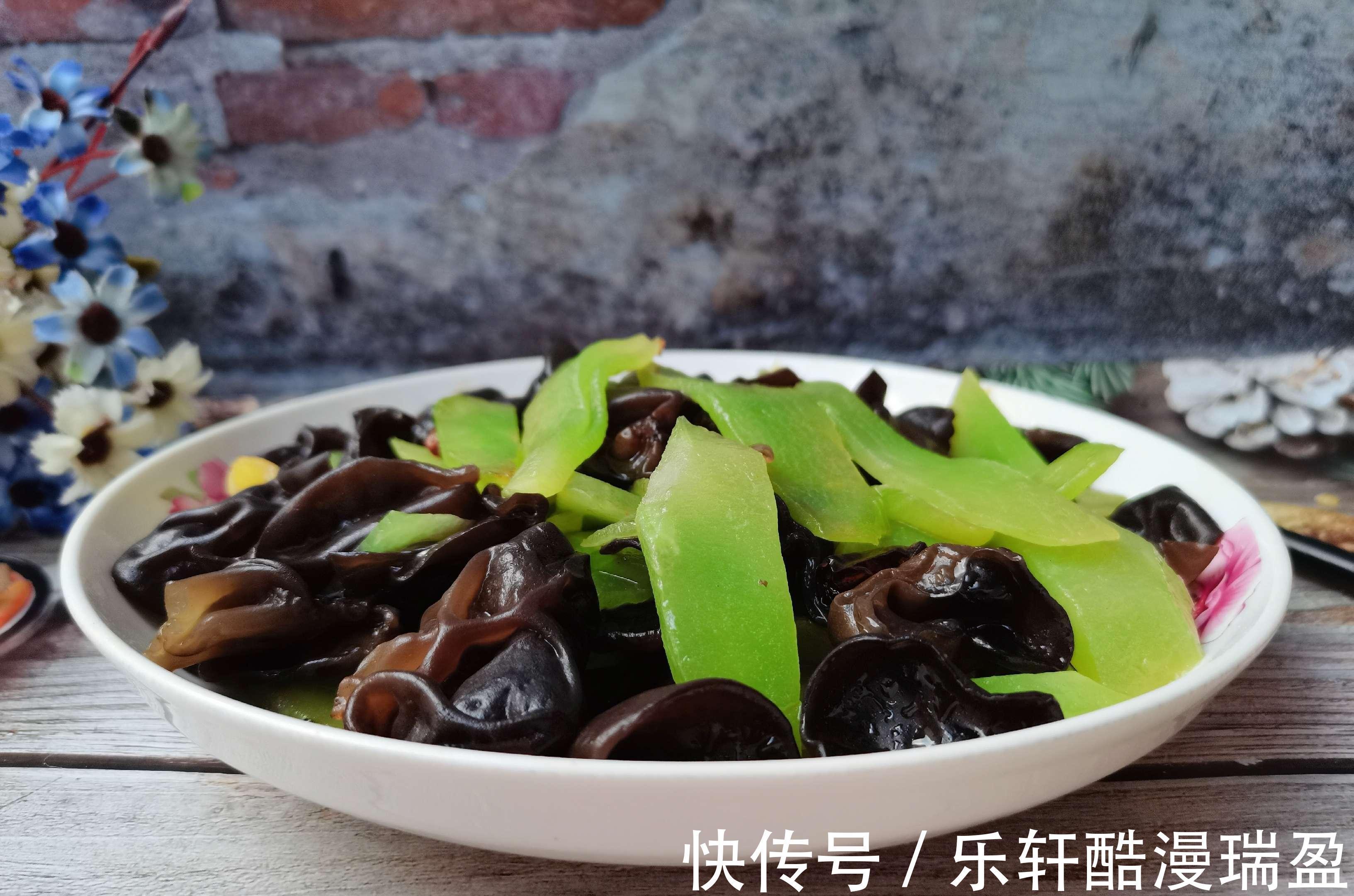 秋天，吃莲藕不如吃它，脆嫩爽口营养丰富，太适合秋天吃了