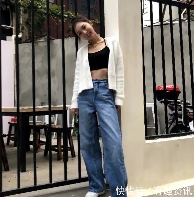 她曾因胖被嘲全团最丑,一年后暴瘦出漫画腿,竟还没羊驼的腿粗