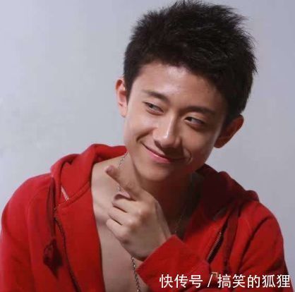 男生|男生多少岁“停止长高”?若是低于这个数,或能再蹿10CM!