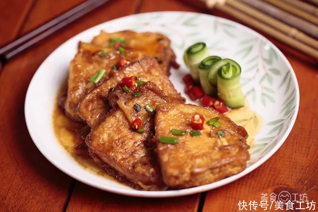 豆腐这样吃，外脆里嫩，味道比肉赞50倍