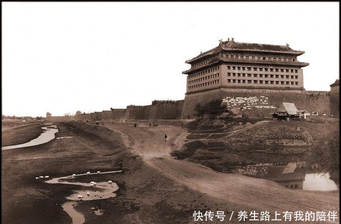 荒草|10张罕见晚清老照片李鸿章和美国总统合影,长城上荒草丛生