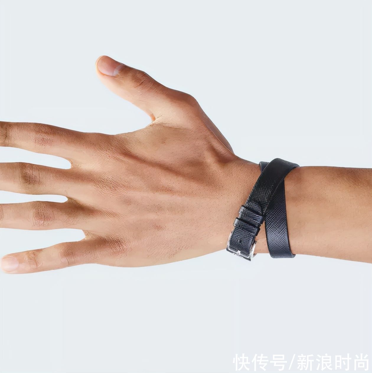 服装|虚拟与现实的中间世界，时尚品牌们也急着想要掺一脚