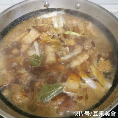 红烧肉最过瘾的吃法，做一次都不够吃