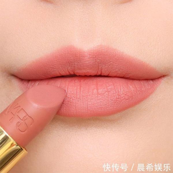 新年就是要红红火火，这套彩妆我不允许你不知道