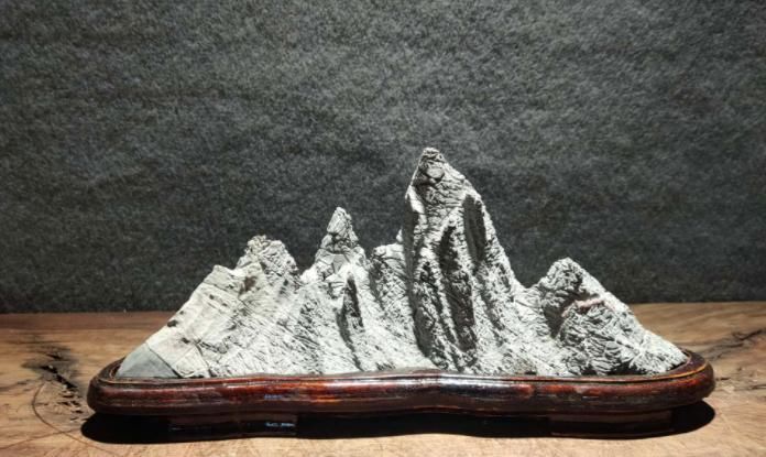 艳丽|天然奇石,逼真的形象,艳丽的色泽,让人对大自然之作感叹一番