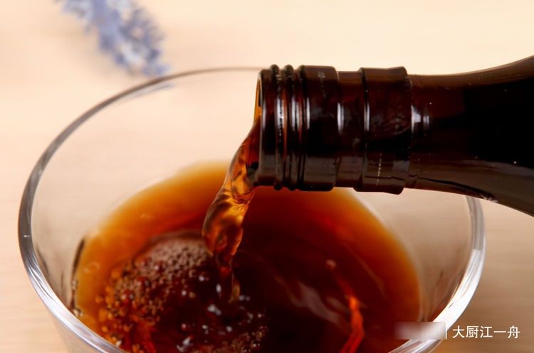 调肉馅饺子,牢记“3放2不放”,保证饺子鲜嫩可口,营养又解馋