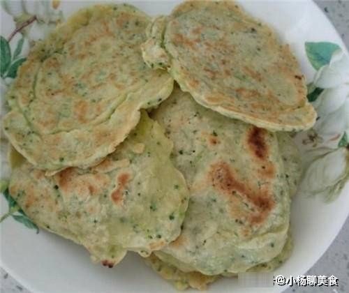 早餐饼|西兰花还炒着吃？加工成早餐，家人更爱吃，3分钟出锅，懒人最爱