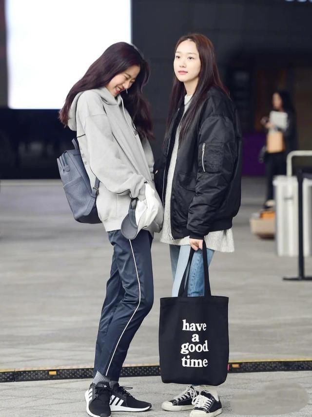  羽绒服|看了这么多羽绒服穿搭，还是韩国时髦精最会穿，时尚抢眼又有型