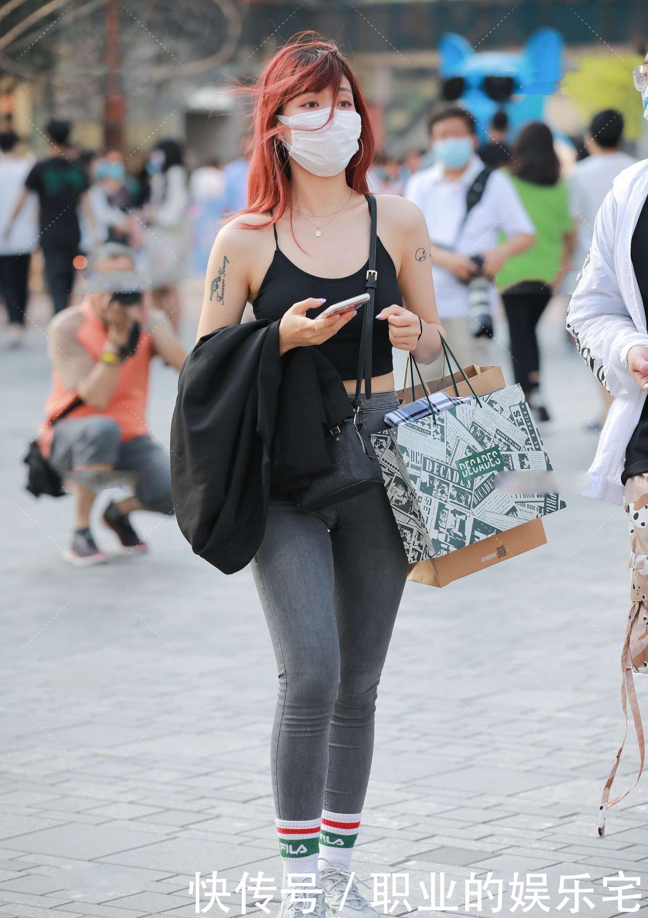 健美裤|黑灰色运动套装，简单大气，时尚感十足，更显强大气场