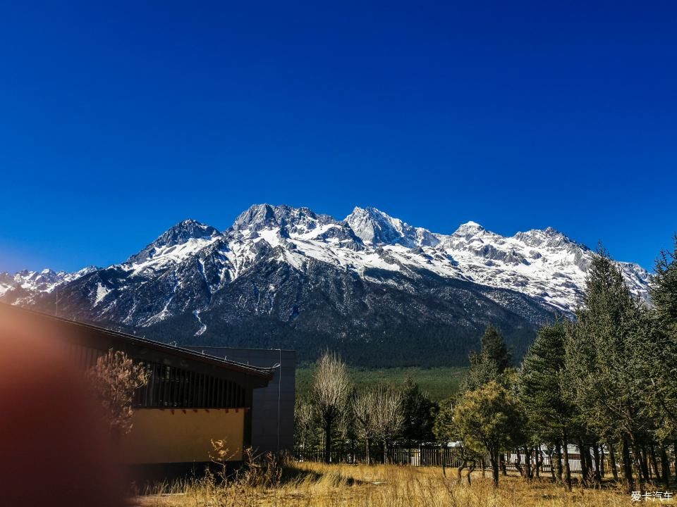 和高尔夫嘉旅一起去邂逅玉龙雪山