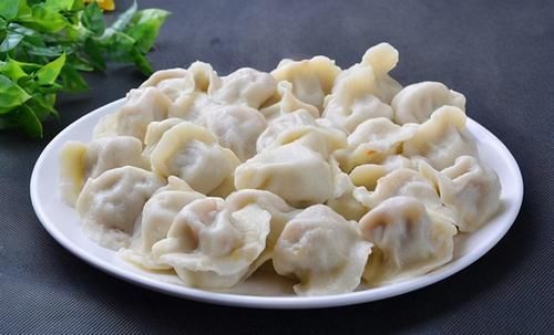 哪块猪肉做饺子馅最好吃?里脊和五花都不对,这块肉既好吃还便宜