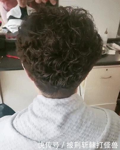 女人味|你妈过年烫头了吗给妈妈们推荐三款发型,时髦减龄又有女人味