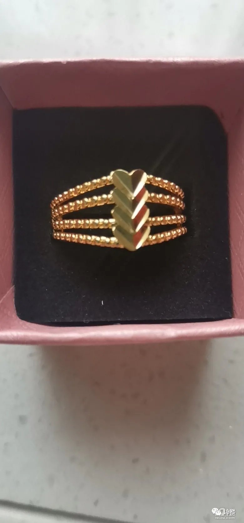 10w+!未来婆婆给我准备三金,亲妈看到实物后脸色都变了