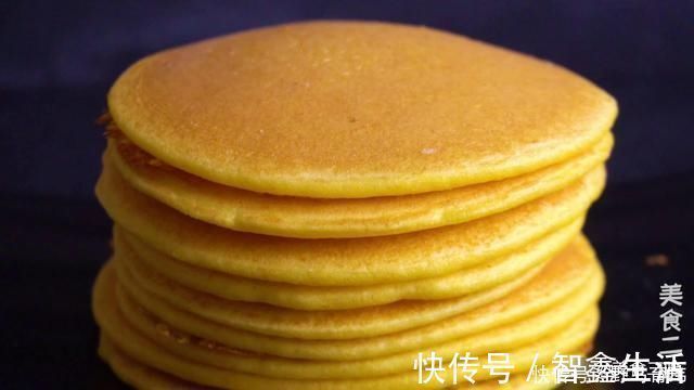 粗粮小饼真好吃，80岁的老奶奶也能咬得动，松软好消化，做起来