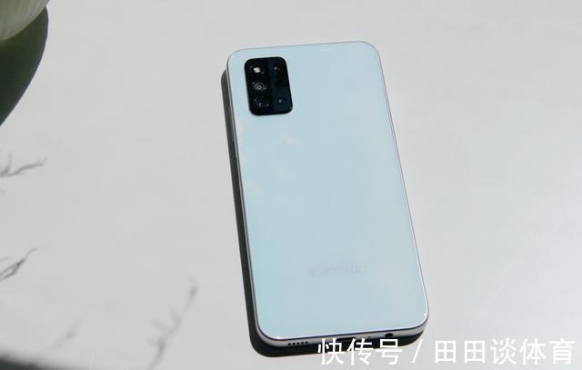 lcd|别瞧不上千元机,贵不一定好用,目前这3款手机足够使用了